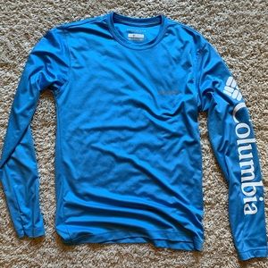 Fishing Columbia tee